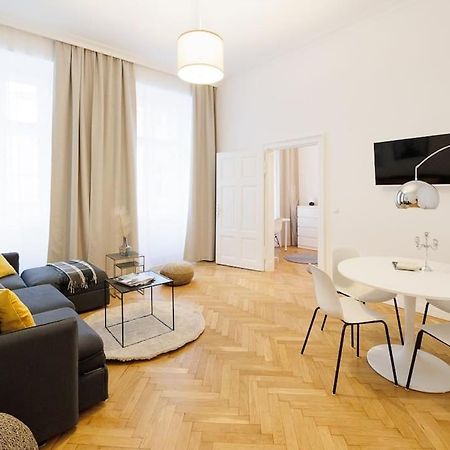 Franz 21 - Typical Viennese Apartment In The Heart Of Viena Exterior foto